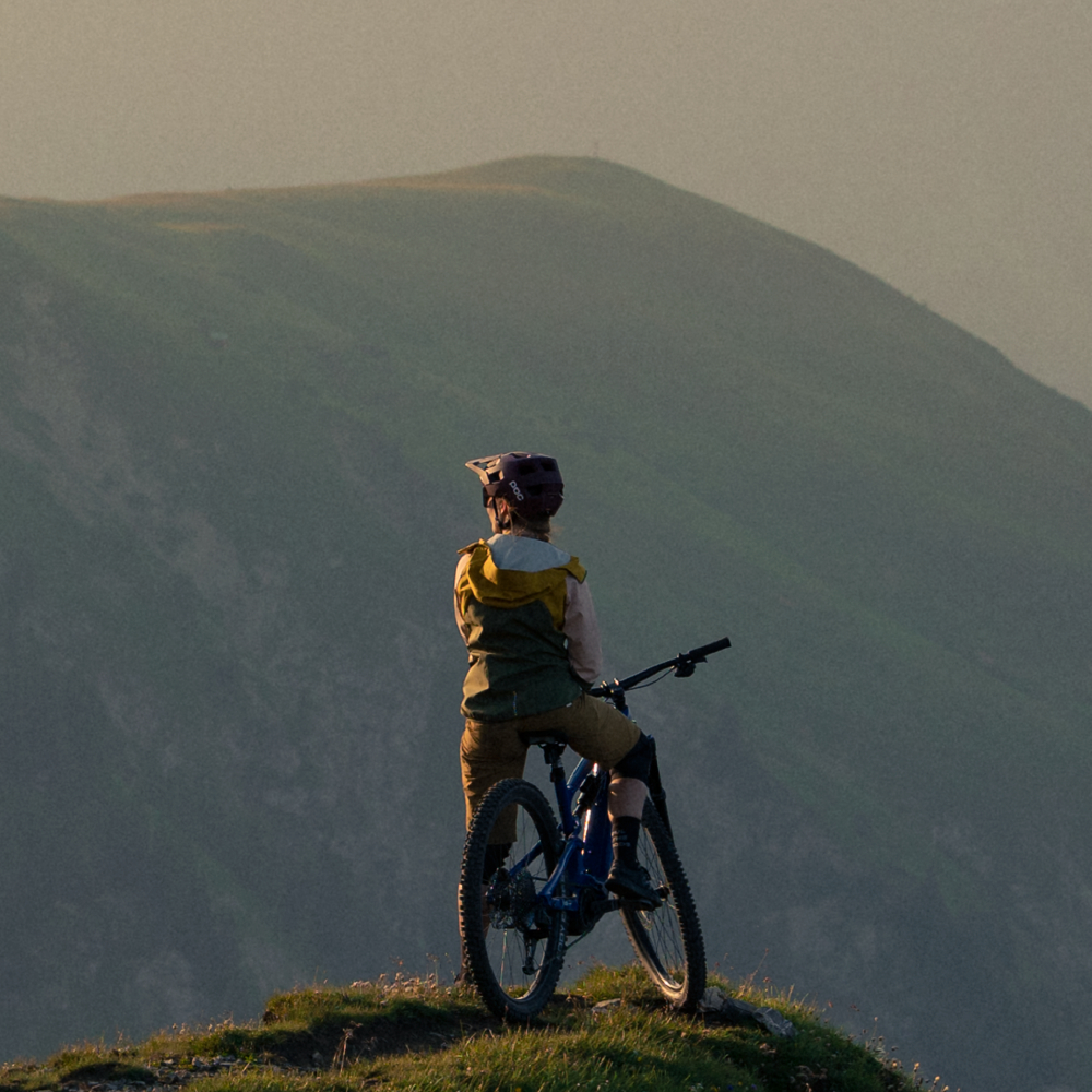 Hogyan készítsd fel e-bikeodat egy nyári túrára?